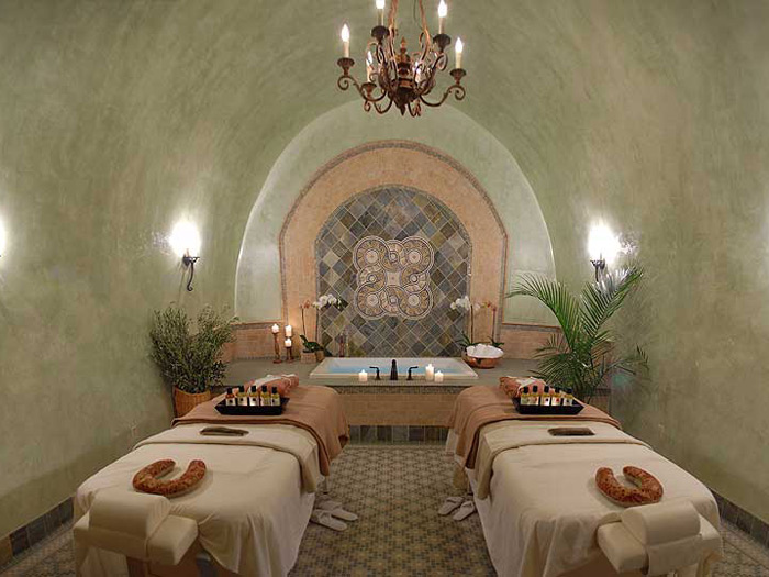 cave-massage-room-with-tub